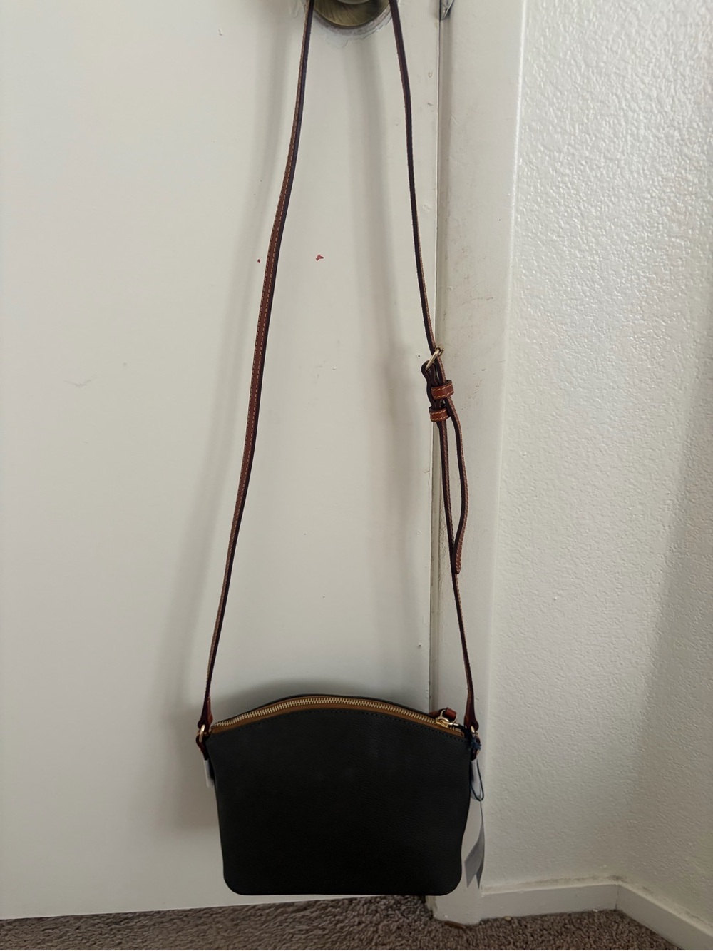 Dooney & Bourke Deep Espresso Brown Robin Crossbody with Tan Trim - Picture 11 of 12